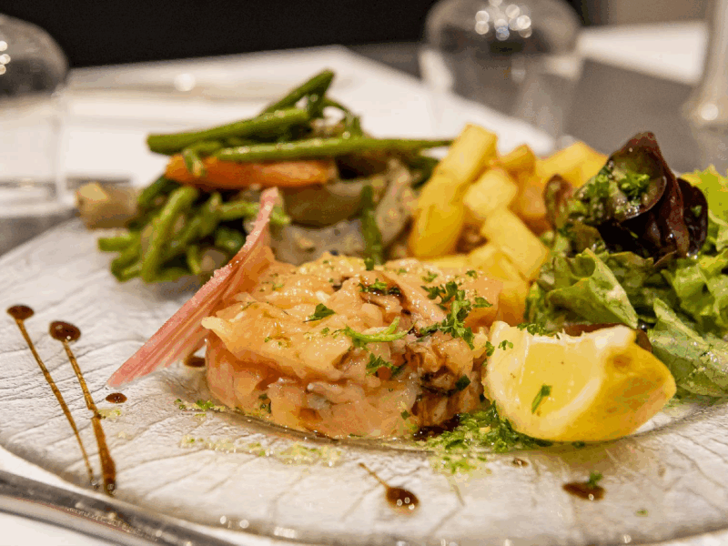 Cuisine française faite maison avec produits frais de saison à la Brasserie La Patrie Lyon